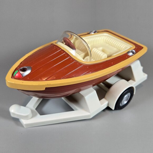 Chevron Other - C.C. Boat 'N Trailer No 17 (1999) The Chevron Cars